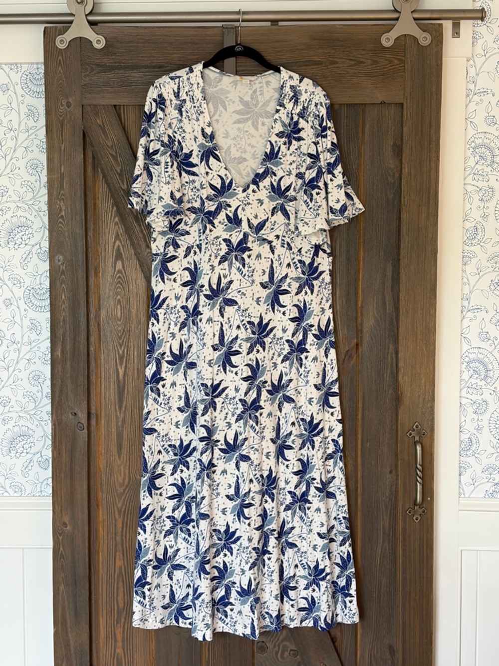 Boden Blue Floral V-Neck Midi Dress